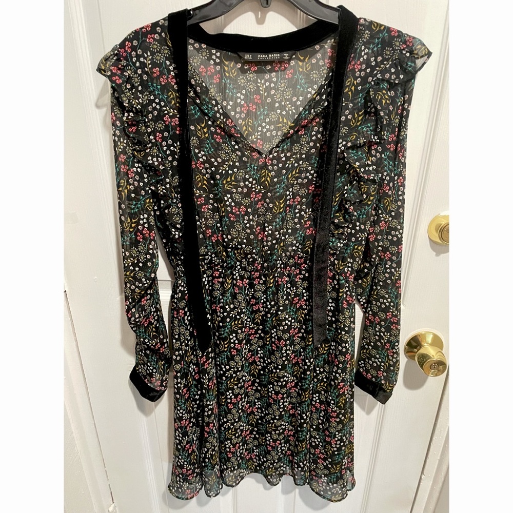 NWOT Zara Floral Print Tie Neck Dress SOLD OUT